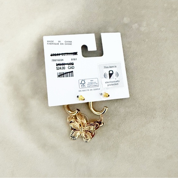 NWT Urban Outfitters Gold Dangly Butterfly Earrings - Picture 2 of 3